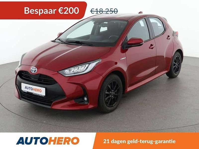 Rood Gebruikt 2020 Toyota Yaris Hybrid Club Hatchback | € 18.249 (Goede deal) - Afbeelding 1/3