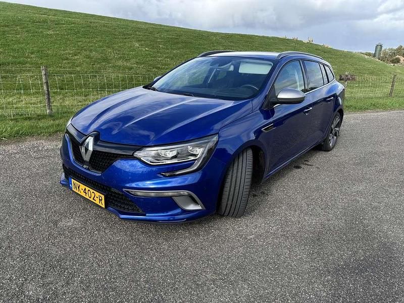 Gebruikt 2017 Renault Mégane GrandTour GT Stationwagen | € 14.500 (Eerlijke prijs) - Afbeelding 1/4