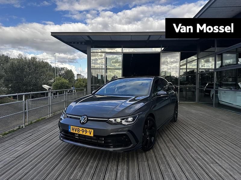 Grijs Gebruikt 2024 VW Golf VIII Business Hatchback | € 38.900 (Duur) - Afbeelding 1/4