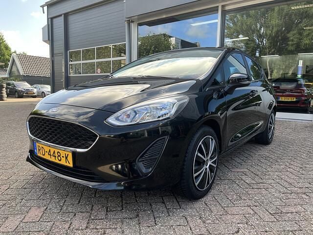 Zwart Gebruikt 2017 Ford Fiesta Trend Hatchback | € 8.800 (Eerlijke prijs) - Afbeelding 1/4