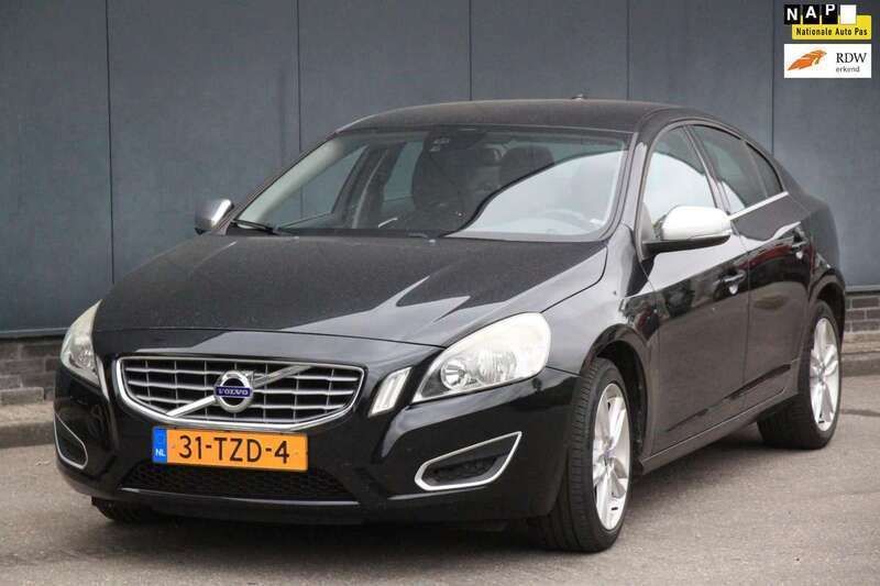 Zwart Gebruikt 2012 Volvo S60 Kinetic Sedan | € 5.950 (Goede deal) - Afbeelding 1/4
