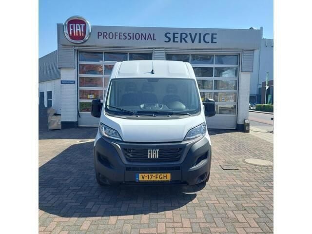 Wit Gebruikt 2023 Fiat Ducato Van | € 30.950 (Duur) - Afbeelding 1/4