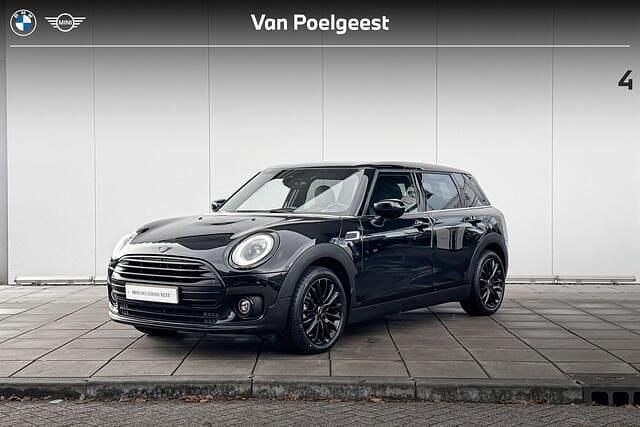 Zwart Gebruikt 2023 Mini Cooper Clubman Classic Stationwagen | € 29.900 (Eerlijke prijs) - Afbeelding 1/4