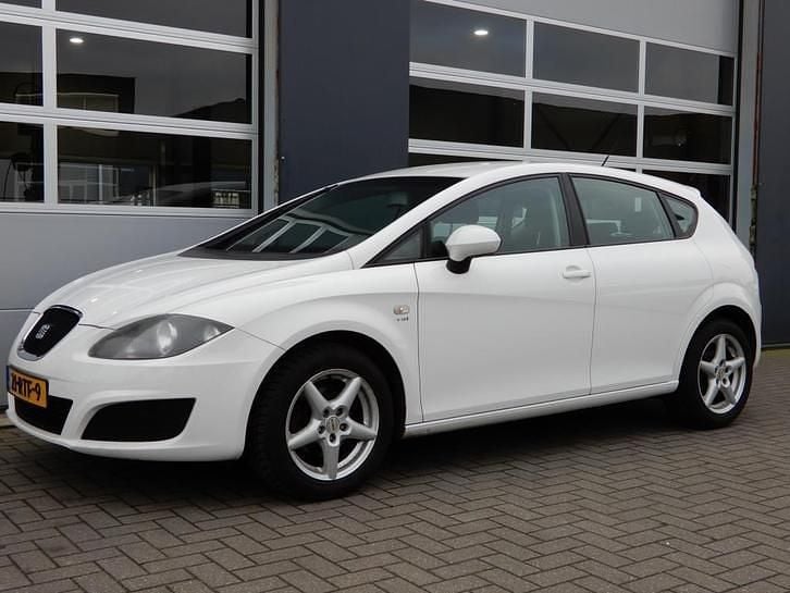 Occasion Seat Leon Reference 105 PK (77 kW) 2011 Wit Hatchback
