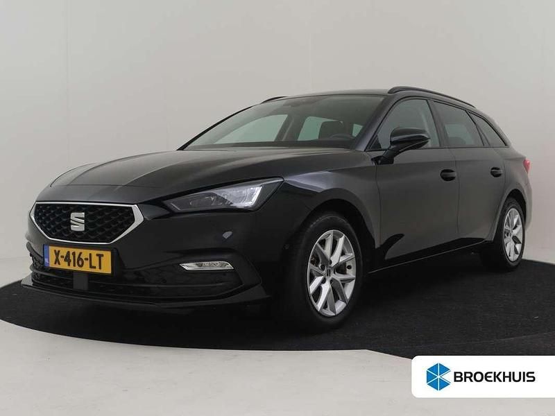 Zwart, metallic lak Gebruikt 2024 Seat Leon Business Stationwagen | € 26.900 (Eerlijke prijs) - Afbeelding 1/4