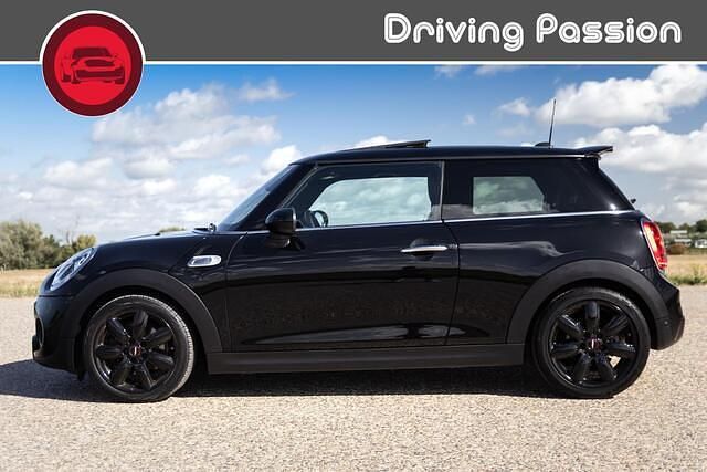 Zwart Gebruikt 2015 Mini Cooper S Hatchback | € 17.950 (Duur) - Afbeelding 1/3