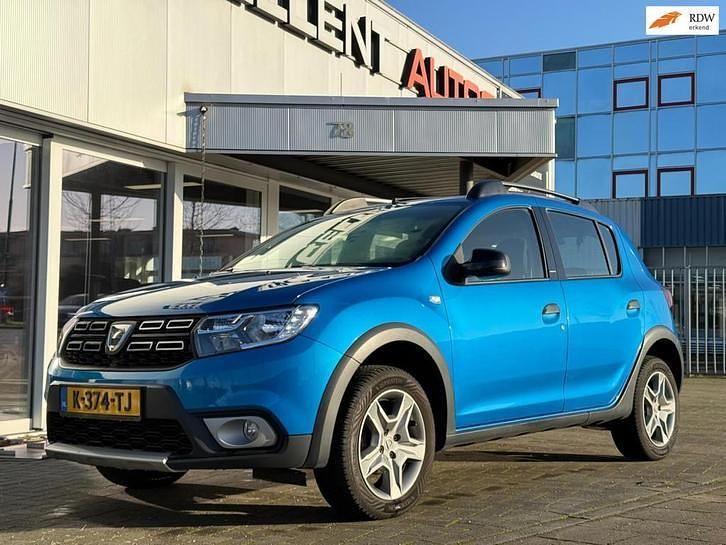 Blauw Occasion 2018 Dacia Sandero Ambiance Hatchback | € 5.950 (Eerlijke prijs) - Afbeelding 1/4