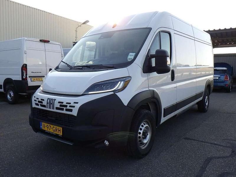Wit Gebruikt 2024 Fiat E-Ducato Van | € 34.800 - Afbeelding 1/4