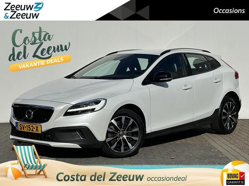 707 inscription crystal white metallic (wit metallic) Gebruikt 2018 Volvo V40 CC Dynamic Stationwagen | € 17.845 (Goede deal) - Afbeelding 1/4
