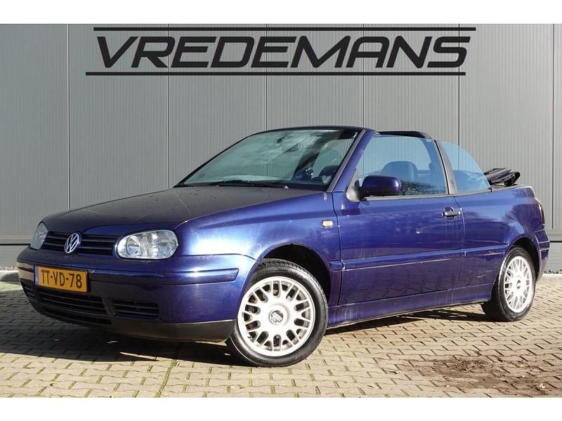 Occasion VW Golf Cabriolet Highline 116 PK (85 kW) 1998 Blauw Cabriolet