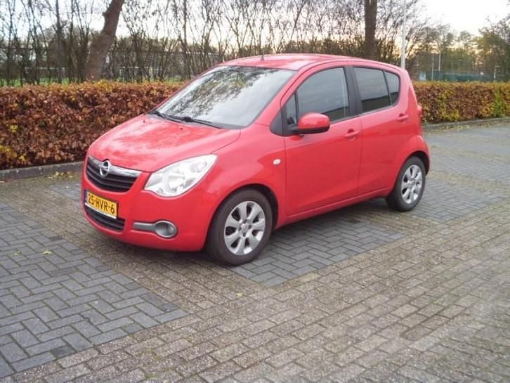 Rood Gebruikt 2009 Opel Agila Hatchback | € 2.999 (Eerlijke prijs) - Afbeelding 1/4