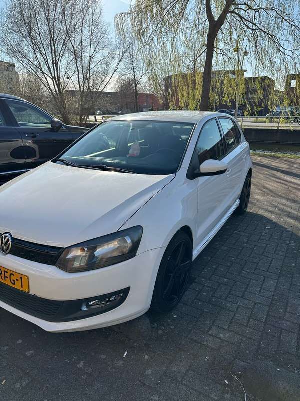 Gebruikt 2011 VW Polo Sedan | € 3.995 (Eerlijke prijs) - Afbeelding 1/4