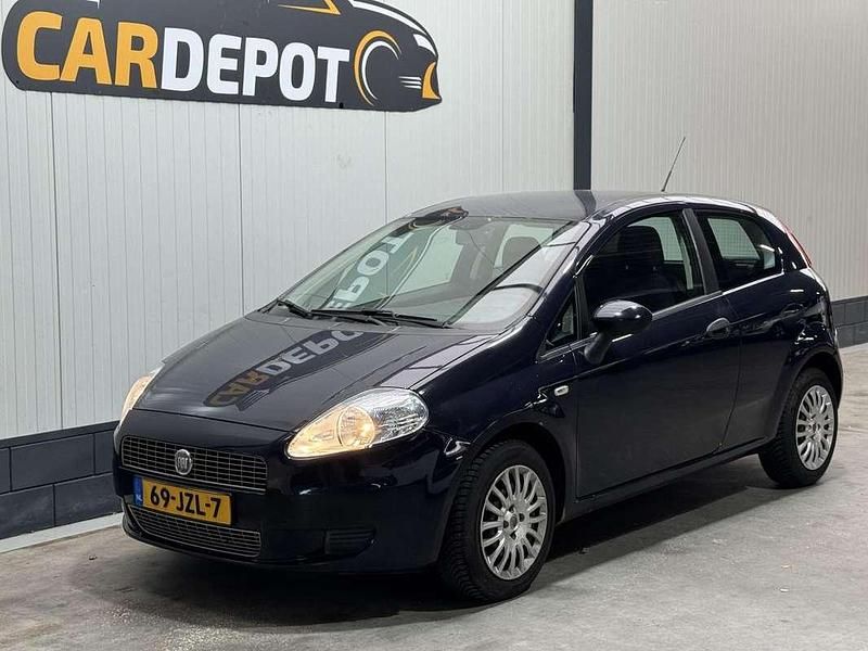 Blauw Gebruikt 2009 Fiat Punto Evo Active Hatchback | € 1.999 (Eerlijke prijs) - Afbeelding 1/4
