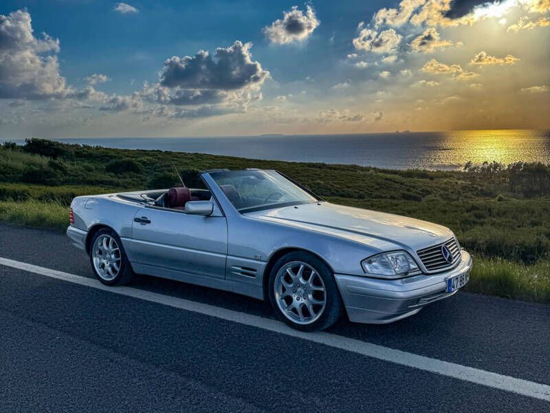 Zilver Gebruikt 1996 Mercedes SL320 Cabriolet | € 26.900 - Afbeelding 1/4