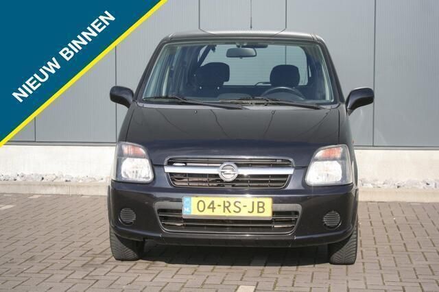 Zwart Gebruikt 2005 Opel Agila Hatchback | € 1.699 (Eerlijke prijs) - Afbeelding 1/4