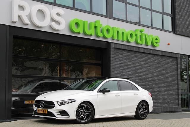 Wit Gebruikt 2019 Mercedes A180 Business Sedan | € 21.950 (Eerlijke prijs) - Afbeelding 1/4