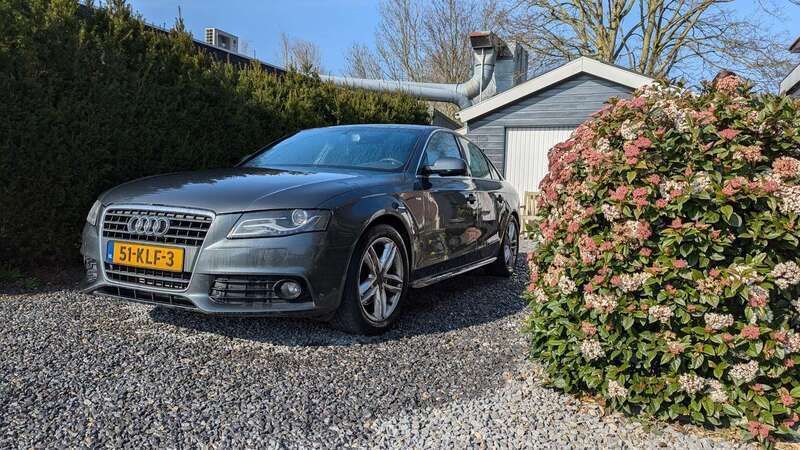Grijs Gebruikt 2010 Audi A4 Sedan | € 5.000 (Goede deal) - Afbeelding 1/4