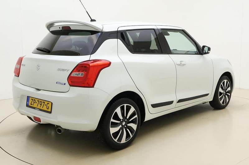 Occasion Suzuki Swift 90 PK (66 kW) 2019 Wit Hatchback