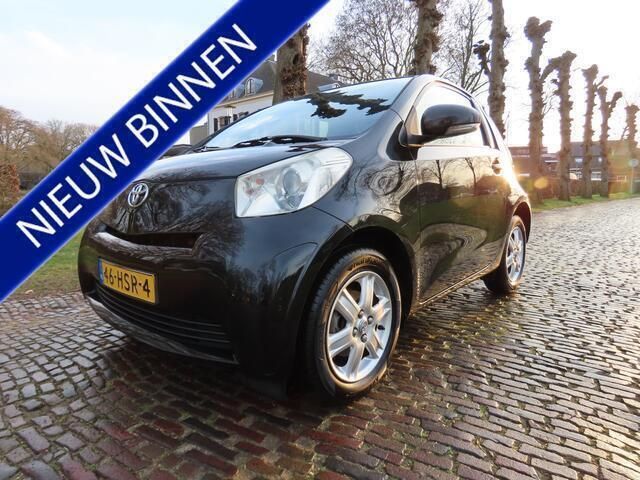 Zwart Gebruikt 2009 Toyota iQ Comfort Hatchback | € 4.950 (Iets duurder) - Afbeelding 1/4