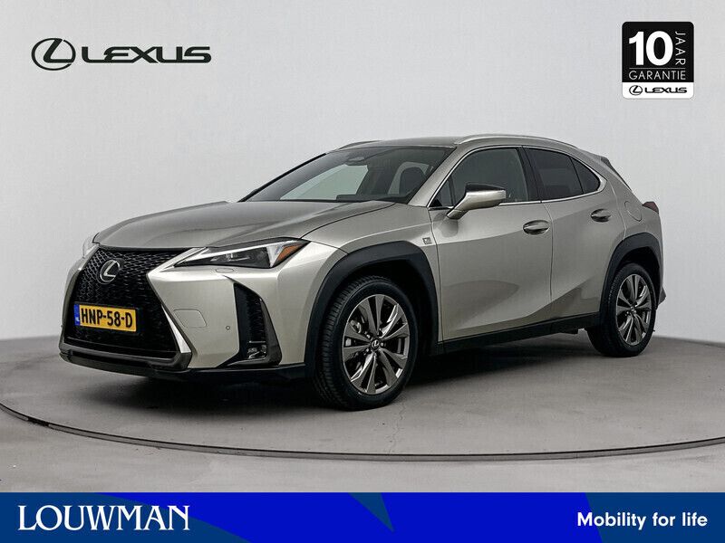 Grijs, metallic lak Gebruikt 2024 Lexus UX Sport Design Packet SUV | € 45.950 (Eerlijke prijs) - Afbeelding 1/3