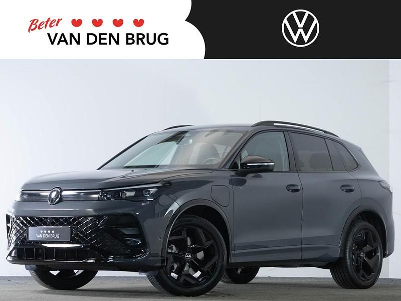 Grijs Gebruikt 2024 VW Tiguan R-line SUV | € 52.895 (Goede deal) - Afbeelding 1/4