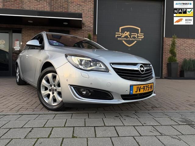 Grijs Gebruikt 2016 Opel Insignia Innovation Stationwagen | € 10.750 (Eerlijke prijs) - Afbeelding 1/4