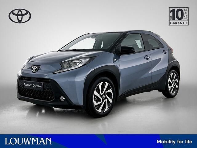 Grijs (metallic) Gebruikt 2024 Toyota Aygo X Premium SUV | € 22.450 - Afbeelding 1/4