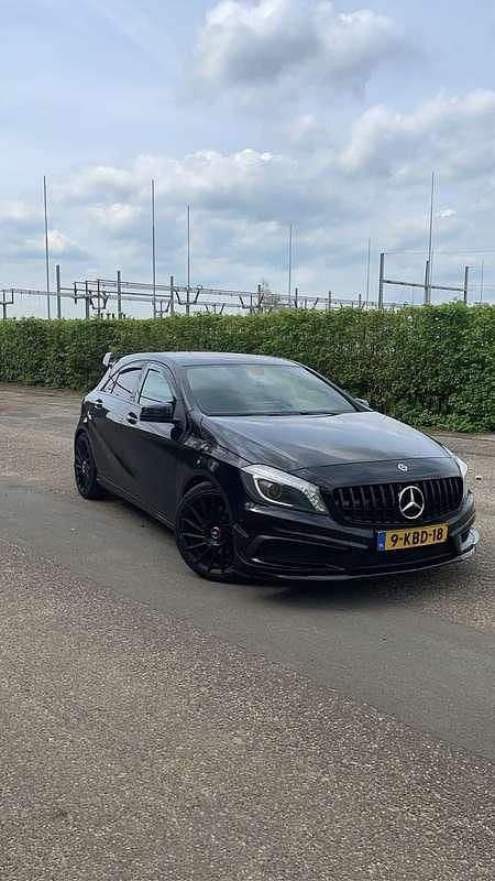 Zwart Gebruikt 2013 Mercedes A180 Ambition Stationwagen | € 6.950 (Goede deal) - Afbeelding 1/4