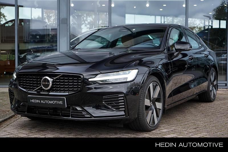 Zwart Gebruikt 2024 Volvo S60 Ultimate Sedan | € 46.995 (Duur) - Afbeelding 1/4