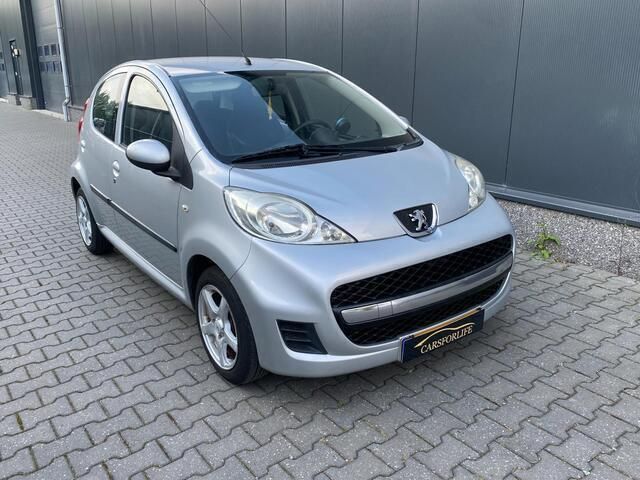 Occasion Peugeot 107 Urban Move 68 PK (50 kW) 2010 Grijs Hatchback