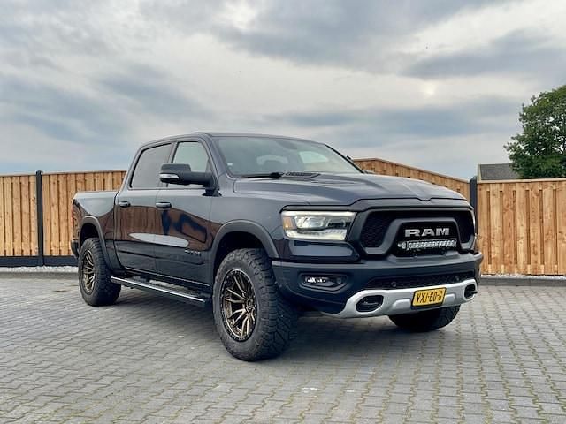 Occasion Dodge Ram 2019 Grijs (metallic) Pickup