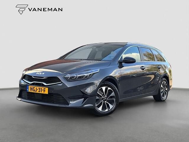 Grijs Gebruikt 2025 Kia Ceed Sportswagon Stationwagen | € 29.935 (Duur) - Afbeelding 1/4