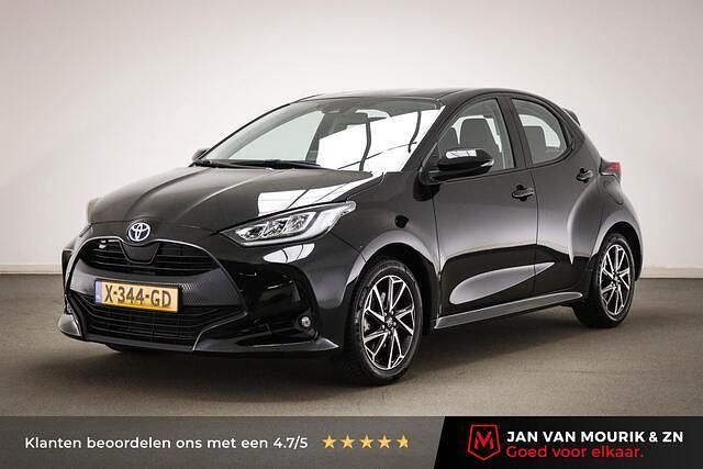 Zwart Occasion 2023 Toyota Yaris Hatchback | € 21.400 (Eerlijke prijs) - Afbeelding 1/4
