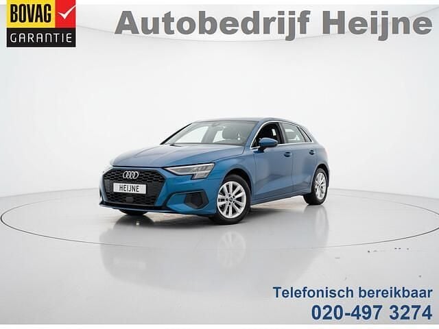 Blauw (metallic) Occasion 2021 Audi A3 Sportback Proline Hatchback | € 22.745 (Goede deal) - Afbeelding 1/4