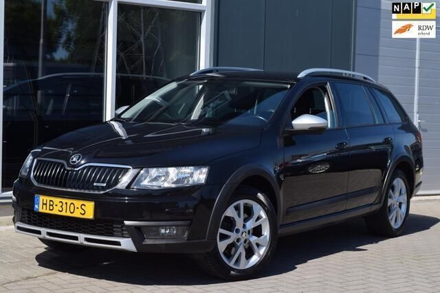 Zwart Gebruikt 2015 Skoda Octavia Scout 4x4 Stationwagen | € 9.999 (Eerlijke prijs) - Afbeelding 1/4