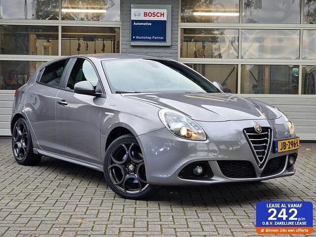 Grijs Gebruikt 2016 Alfa Romeo Giulietta Sprint Hatchback | € 14.950 (Eerlijke prijs) - Afbeelding 1/4