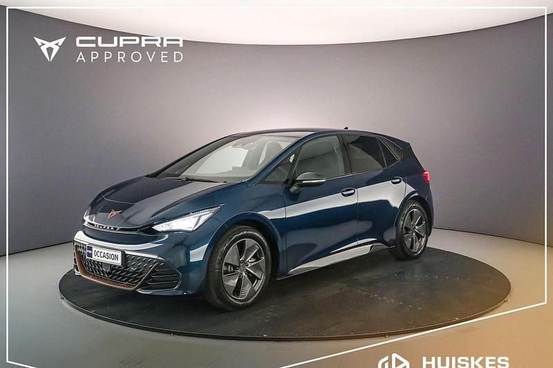 Blauw Gebruikt 2024 Cupra Born Hatchback | € 31.400 (Iets duurder) - Afbeelding 1/4