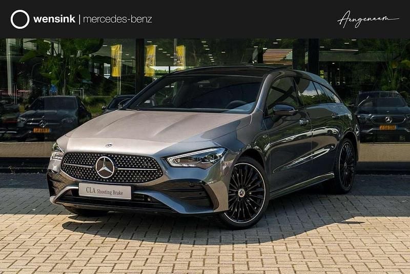 Grijs Nieuw 2025 Mercedes CLA250e Shooting Brake Business Stationwagen | € 59.252 (Duur) - Afbeelding 1/4