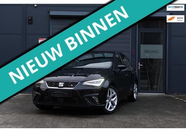 Zwart Gebruikt 2021 Seat Ibiza Beats Hatchback | € 16.450 (Goede deal) - Afbeelding 1/4