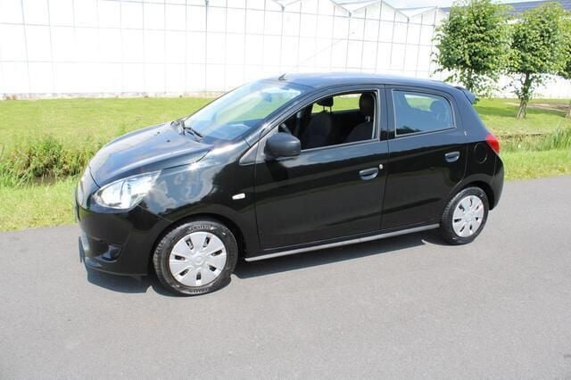 Occasion Mitsubishi Space Star 71 PK (52 kW) 2013 Zwart Hatchback