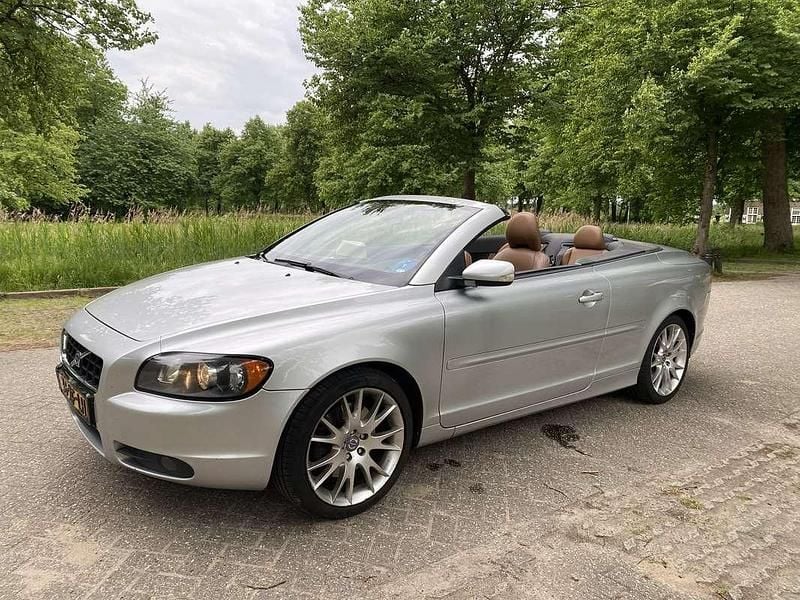 Grijs Gebruikt 2007 Volvo C70 Kinetic Cabriolet | € 3.939 (Goede deal) - Afbeelding 1/4