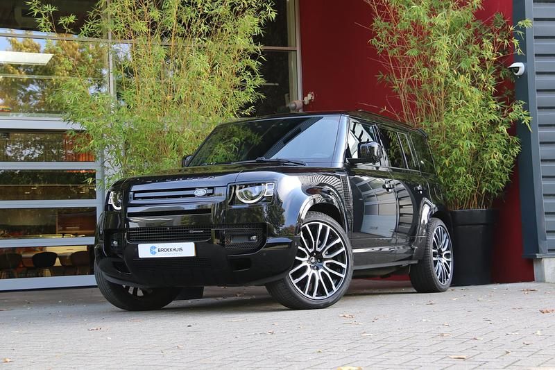 Zwart Gebruikt 2022 Land Rover Defender HSE Dynamic SUV | € 82.895 (Eerlijke prijs) - Afbeelding 1/4