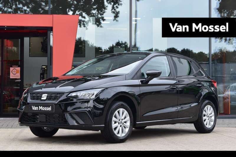 Zwart Nieuw 2025 Seat Ibiza Business Hatchback | € 26.900 (Goede deal) - Afbeelding 1/4