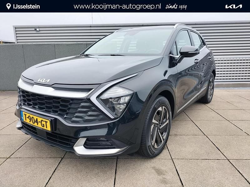 Zwart Gebruikt 2023 Kia Sportage SUV | € 32.695 (Eerlijke prijs) - Afbeelding 1/4
