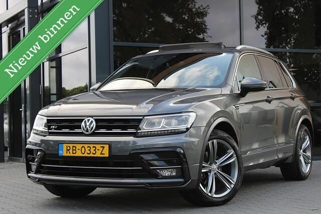 Grijs Gebruikt 2017 VW Tiguan R-line SUV | € 17.750 (Iets duurder) - Afbeelding 1/4