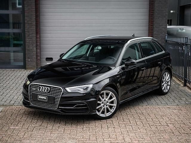 Occasion Audi A3 Sportback e-tron Proline 204 PK (150 kW) 2015 Zwart Hatchback