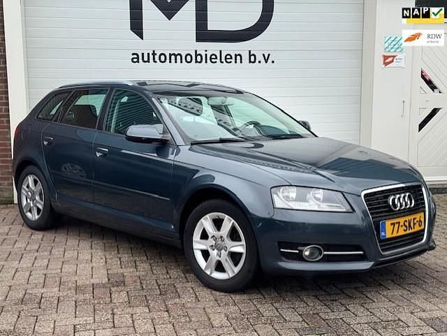 Grijs Gebruikt 2011 Audi A3 Attraction Hatchback | € 6.850 (Iets duurder) - Afbeelding 1/4