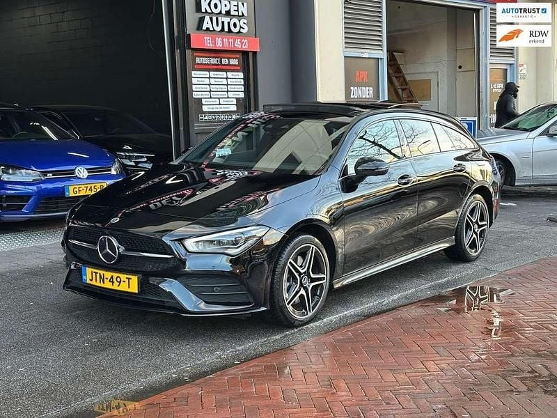 Zwart Gebruikt 2021 Mercedes CLA250e Shooting Brake Business Stationwagen | € 29.750 (Eerlijke prijs) - Afbeelding 1/4