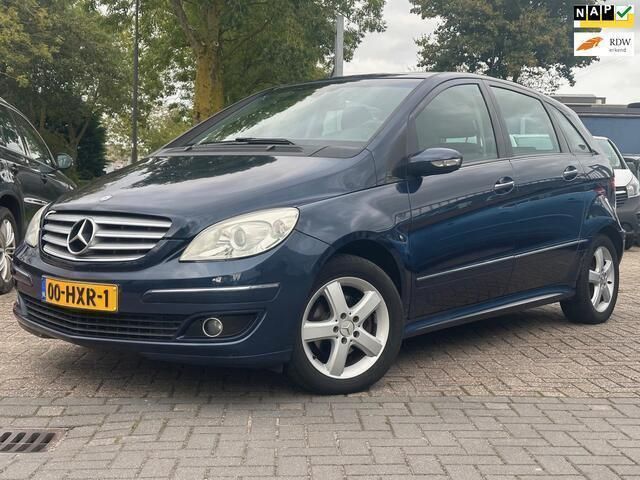 Blauw, metallic lak Gebruikt 2009 Mercedes B170 MPV | € 3.950 (Goede deal) - Afbeelding 1/4