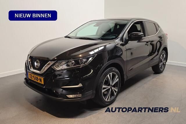 Zwart Gebruikt 2018 Nissan Qashqai N-Connecta SUV | € 14.950 (Eerlijke prijs) - Afbeelding 1/4
